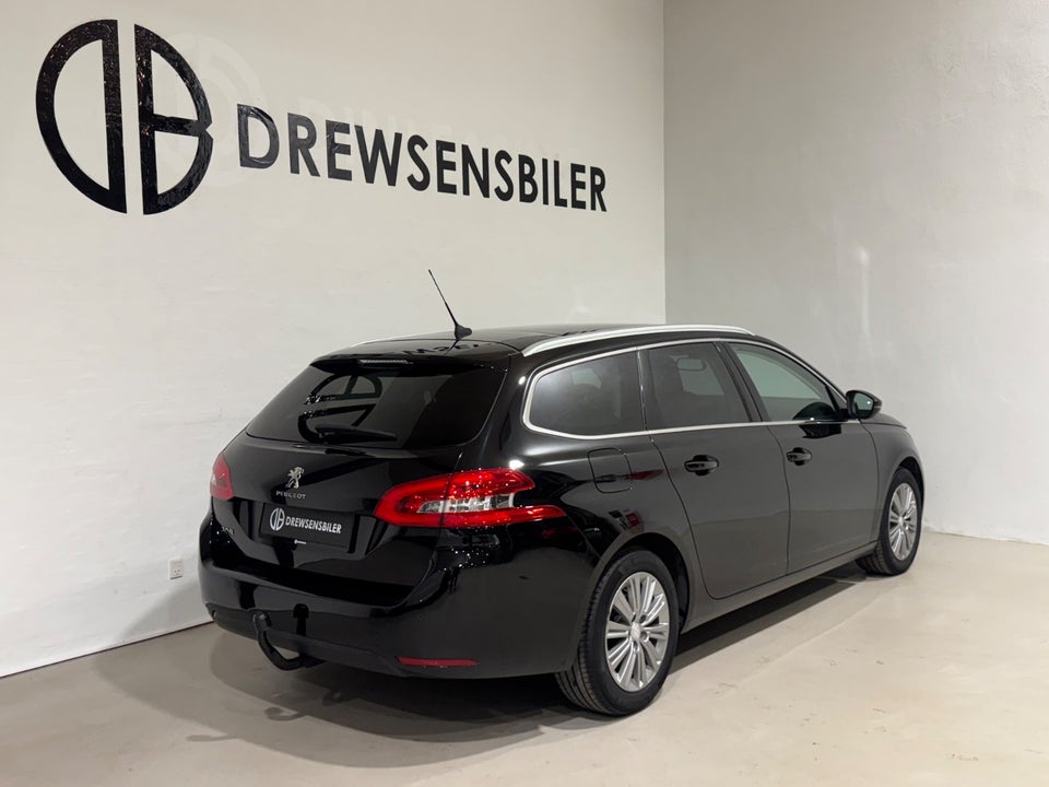 Peugeot 308 1,5 BlueHDi 130 Selection Sky SW 5d