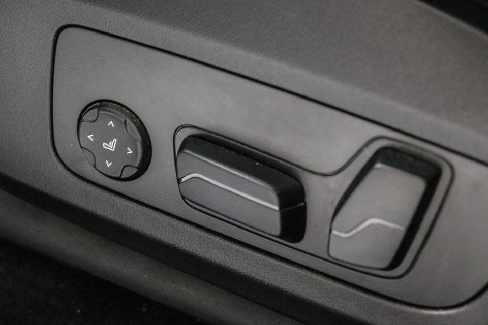 BMW iX1 xDrive30 Fully Charged M-Sport 5d