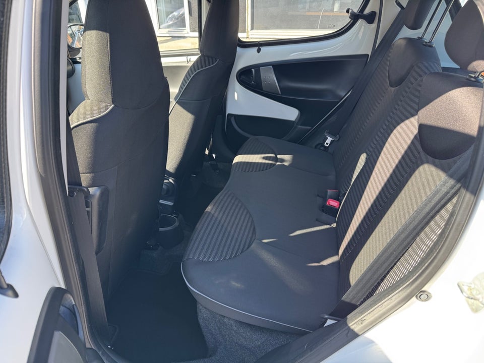 Peugeot 107 1,0 Active 5d