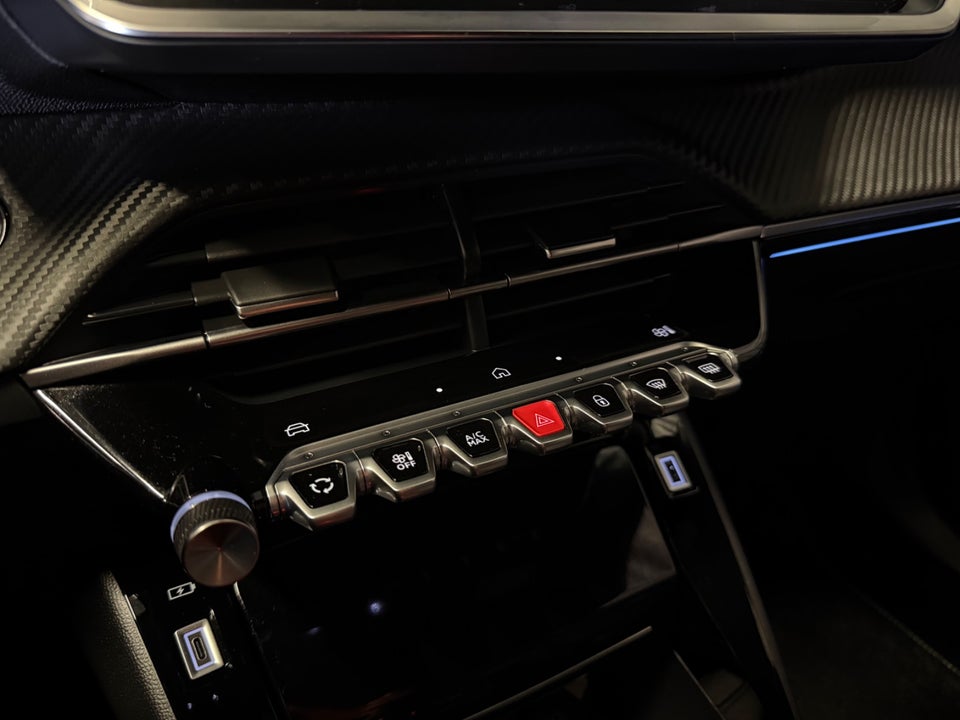 Peugeot e-2008 50 GT 5d