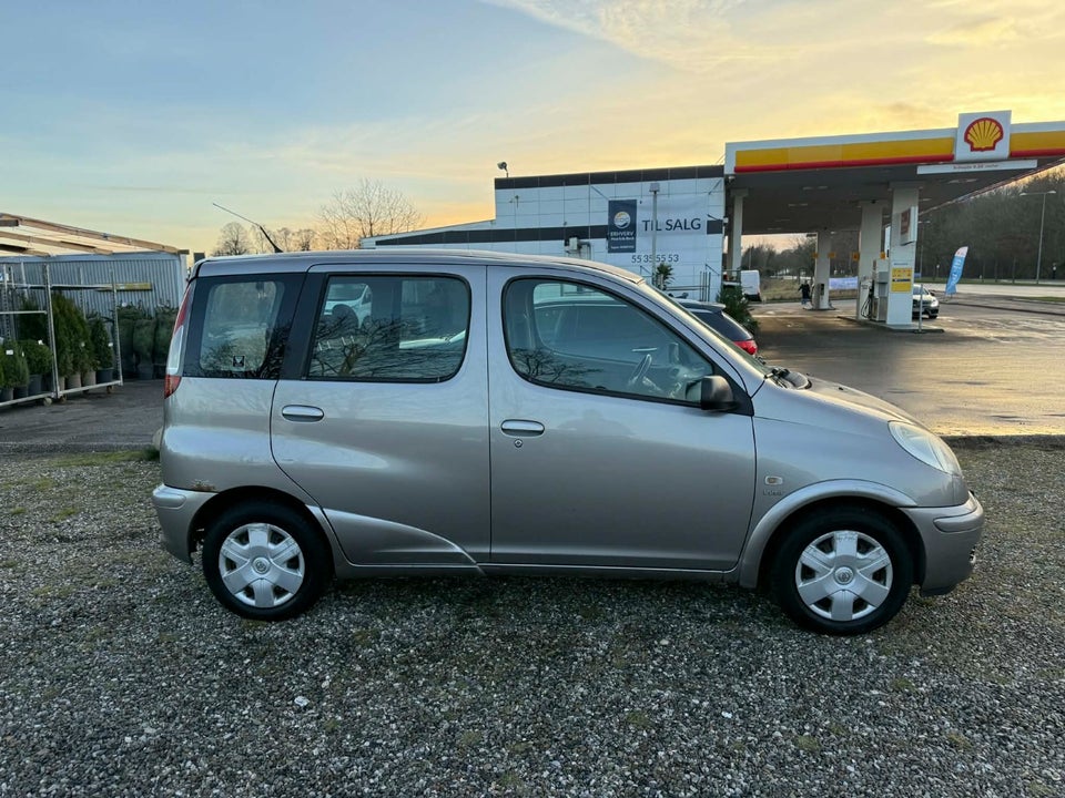 Toyota Yaris Verso 1,3 Terra 5d