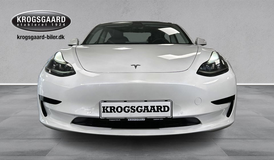 Tesla Model 3 Standard Range+ RWD 4d