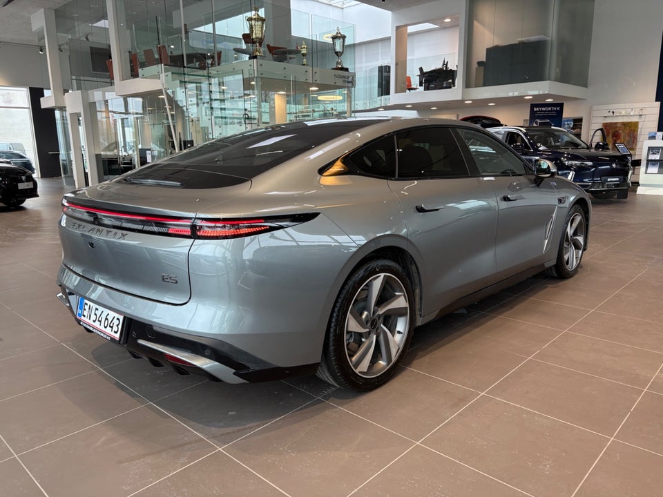 Exlantix ES 77 Ultimate AWD 5d