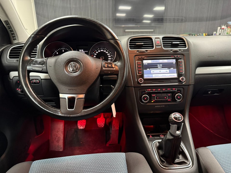 VW Golf VI 1,6 TDi 105 BlueMotion 5d