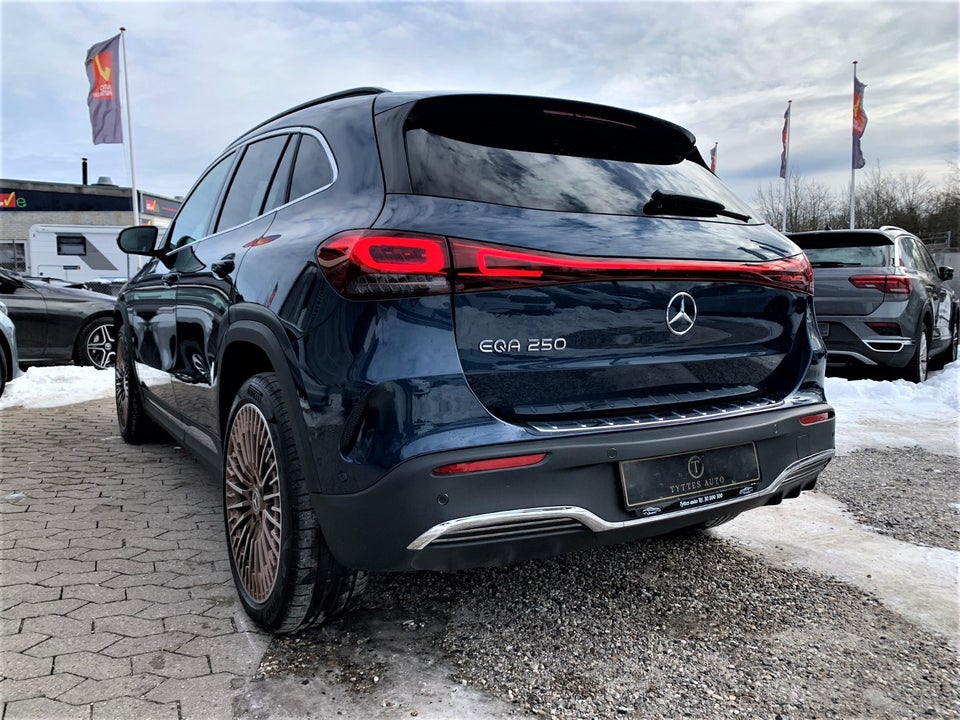 Mercedes EQA250 AMG Line 5d