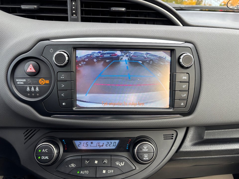 Toyota Yaris 1,5 Hybrid H1 e-CVT 5d