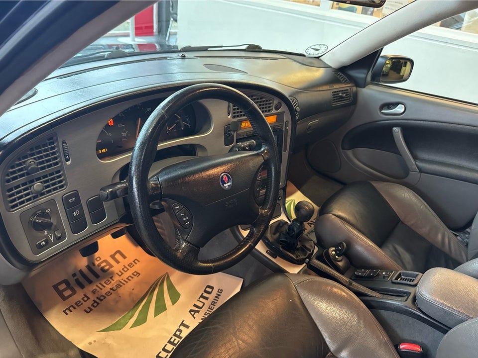 Saab 9-5 2,3 Turbo Aero SportCombi 5d