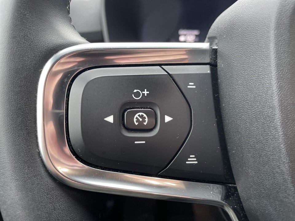 Volvo XC40 P6 ReCharge Core 5d