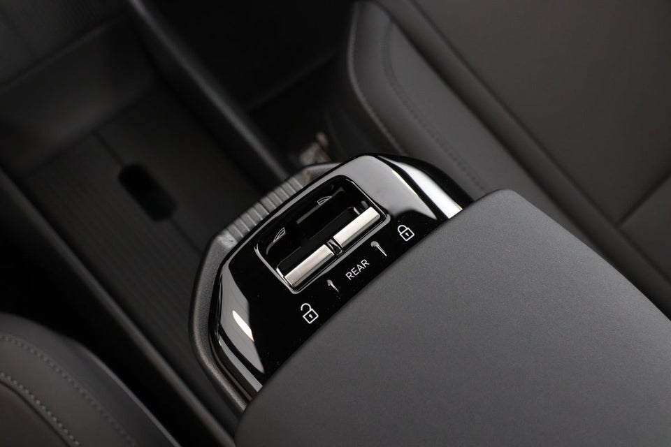 Volvo EX30 Extended Range Ultra 5d