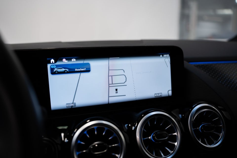 Mercedes EQA300 Progressive Advance 4Matic 5d