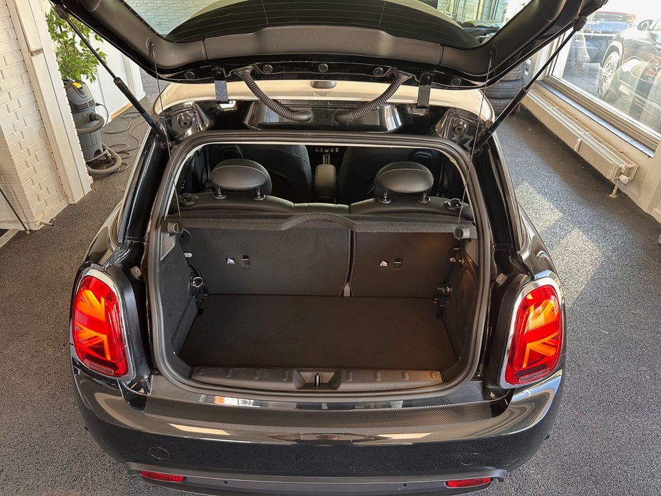 MINI Cooper SE Maximise 3d