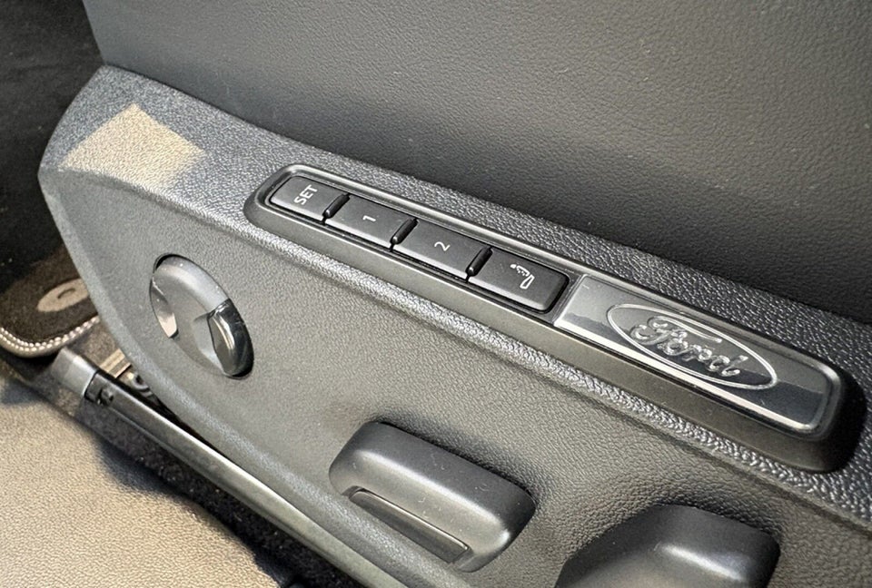 Ford Capri 77 Premium Extended Range 5d