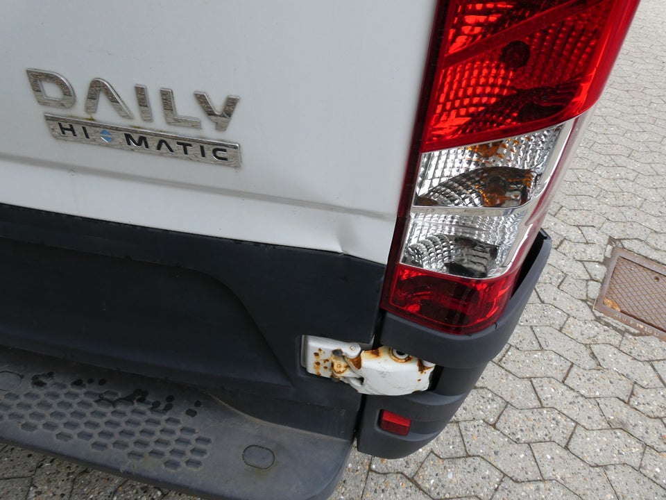 Iveco Daily 2,3 35S16 12m³ Van AG8