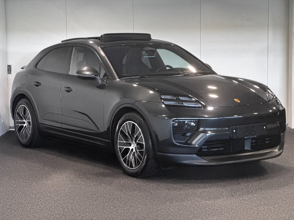 Porsche Macan 4 5d
