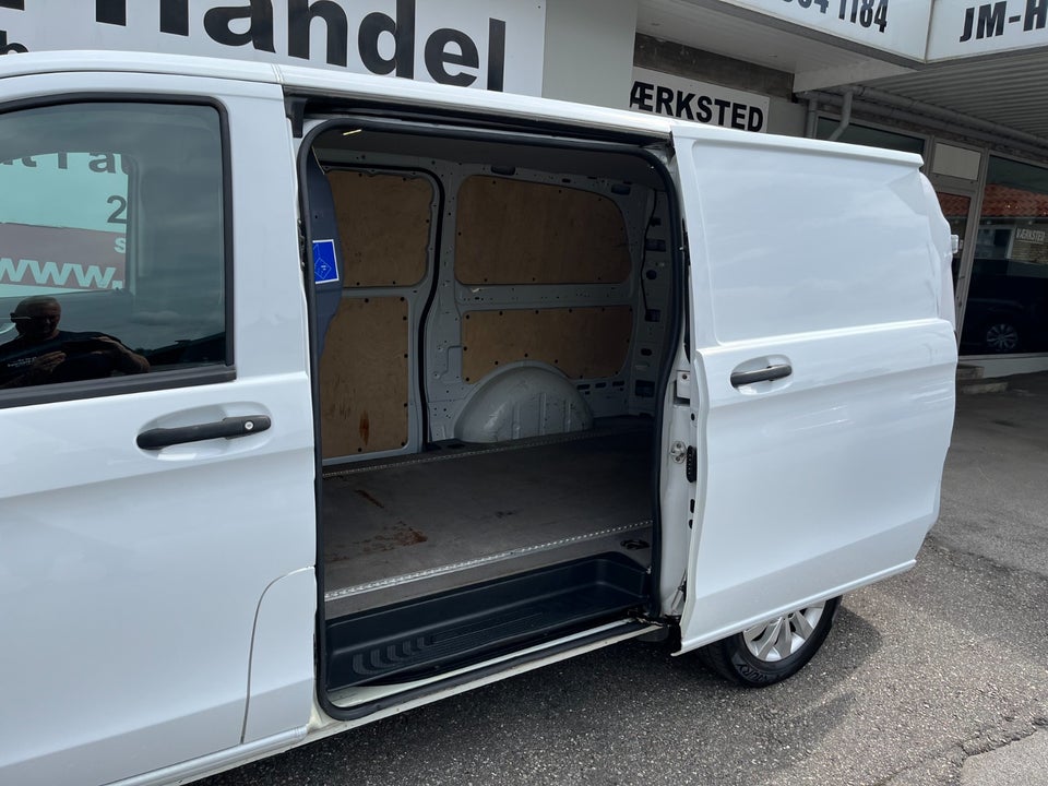 Mercedes Vito 114 2,2 CDi More K aut.