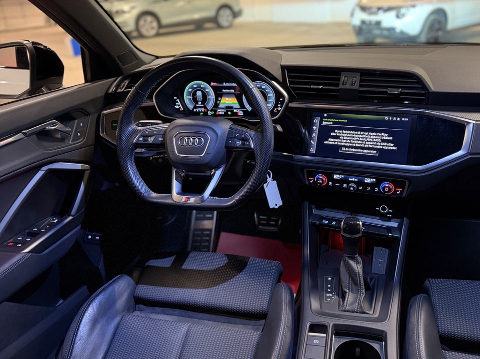 Audi Q3 45 TFSi e S-line plus S-tr. 5d