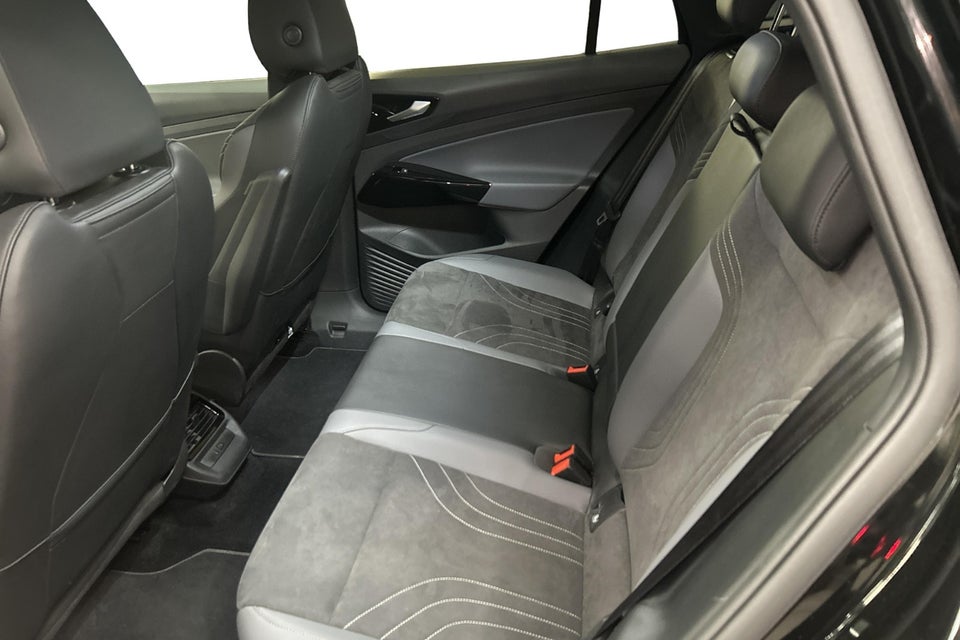 VW ID.5 77 Style 5d