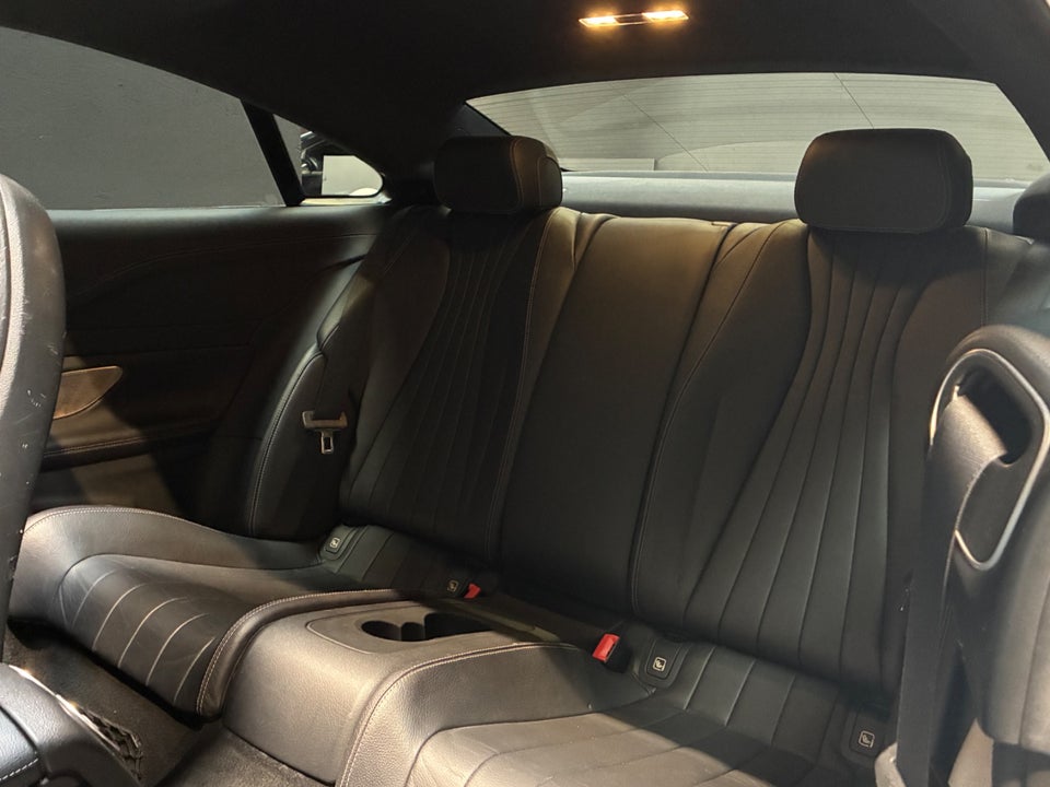 Mercedes E300 2,0 AMG Line Coupé aut. 2d