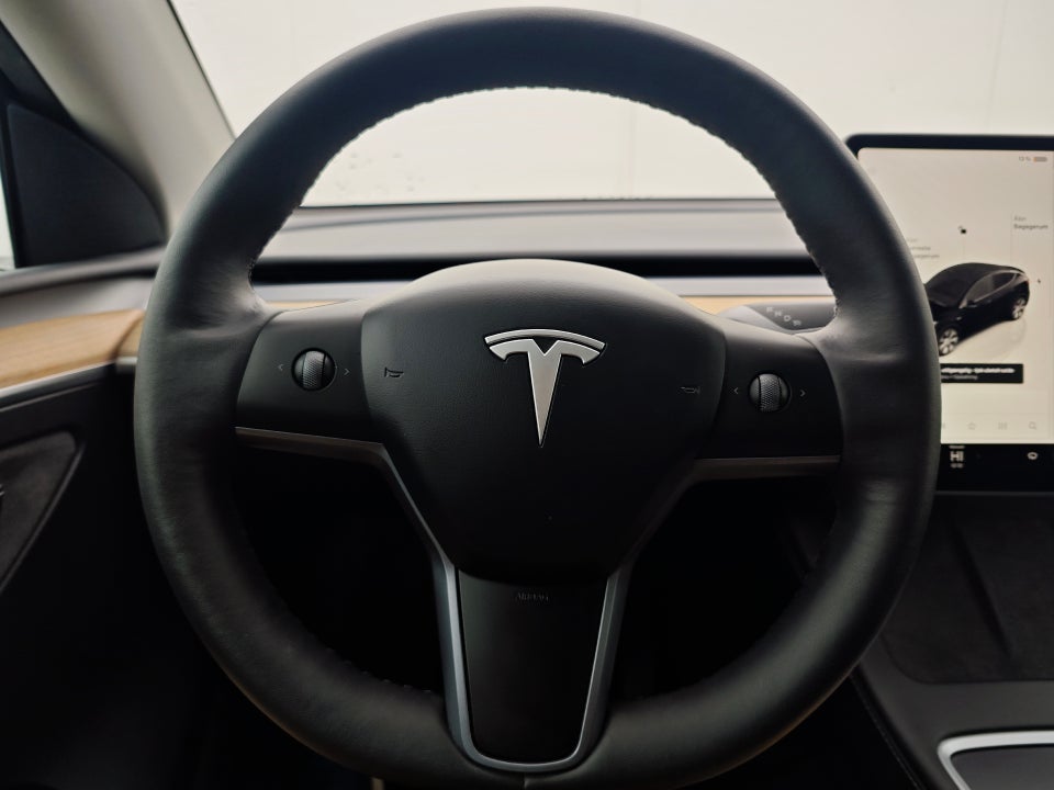 Tesla Model Y RWD 5d