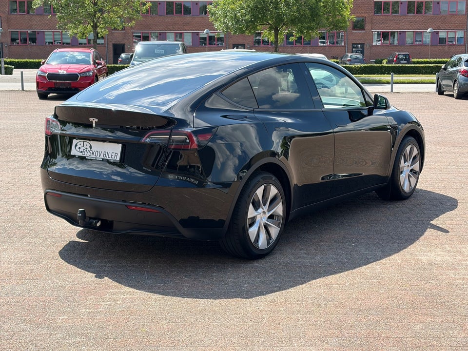 Tesla Model Y RWD 5d