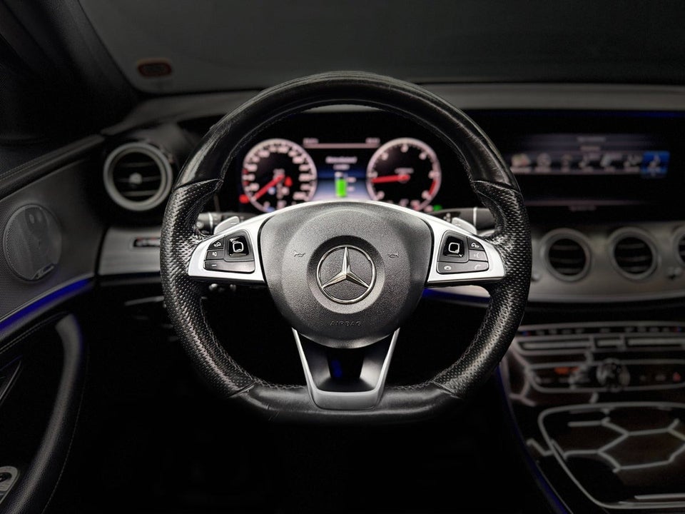 Mercedes E220 d 2,0 AMG Line stc. aut. 5d
