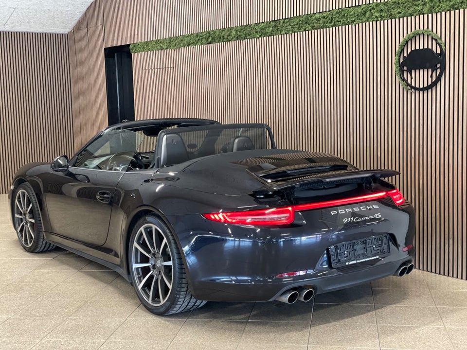 Porsche 911 Carrera 4S 3,8 Cabriolet PDK 2d