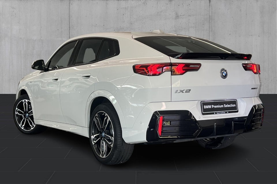 BMW iX2 eDrive20 M-Sport 5d