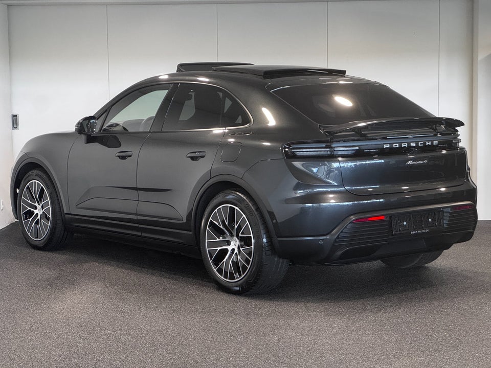 Porsche Macan 4 5d