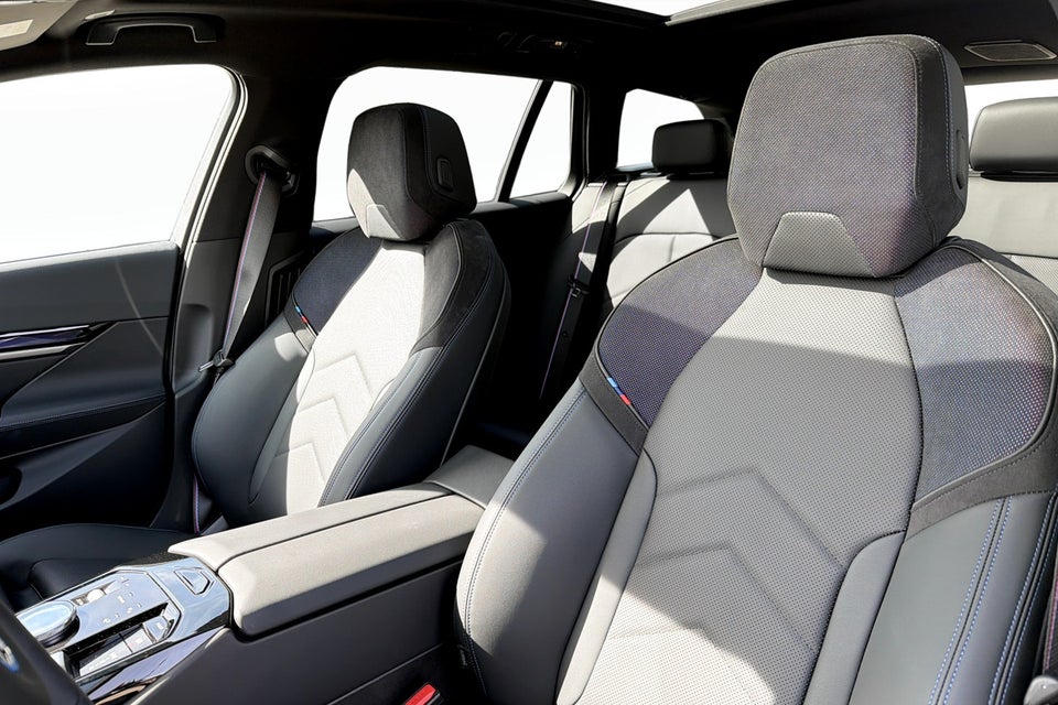 BMW i5 eDrive40 Touring Supercharged 5d