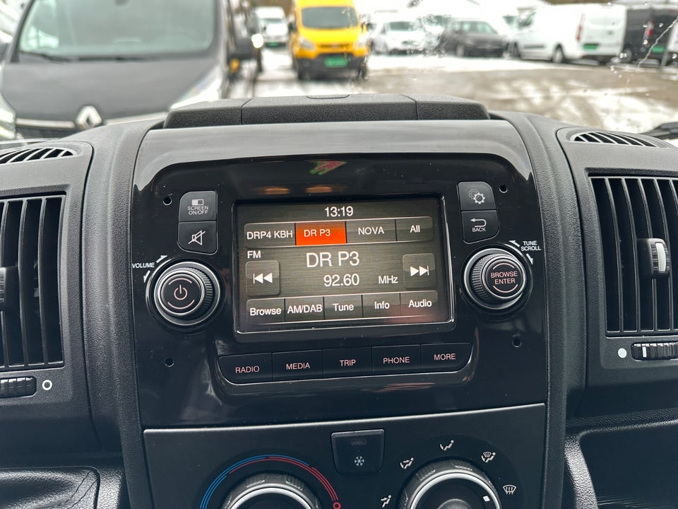 Peugeot Boxer 335 2,2 BlueHDi 165 L2 Plus Alukasse