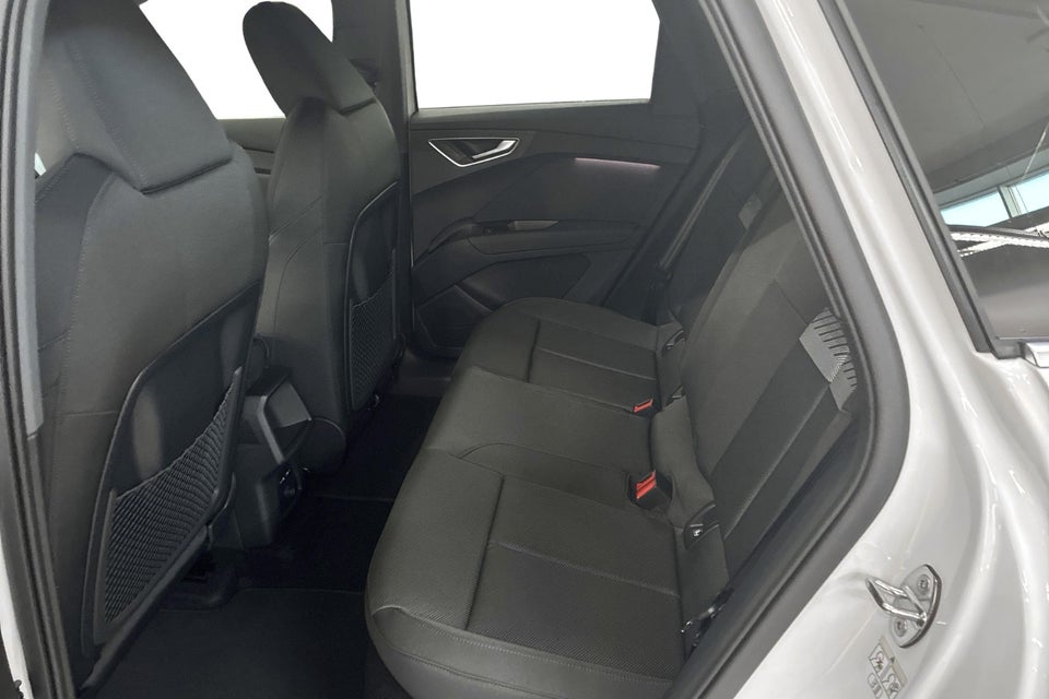 Audi Q4 e-tron performance 5d