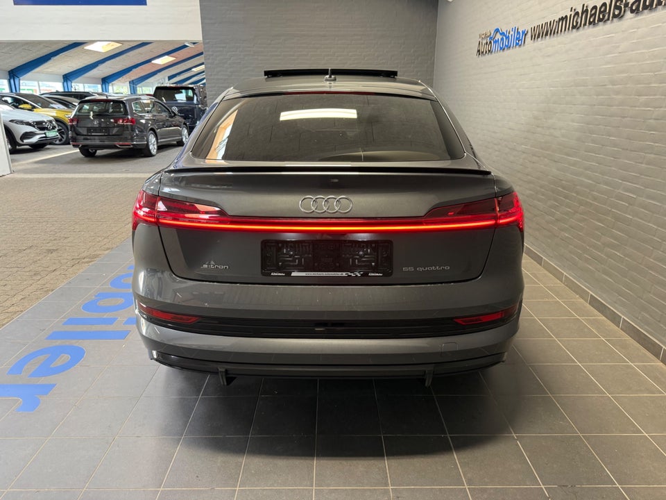 Audi e-tron 55 S-line Sportback quattro 5d