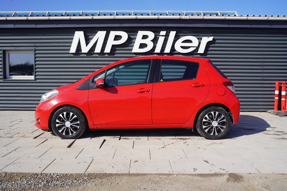 Toyota Yaris 1,4 D-4D T2 5d