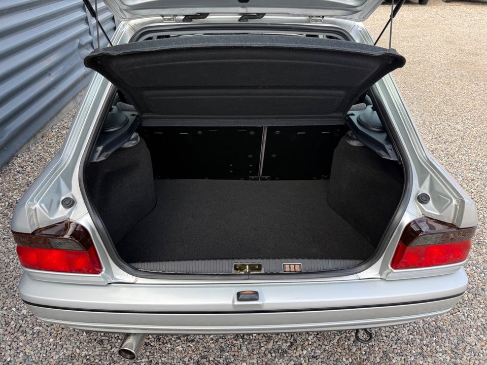 Ford Escort 2,0 RS2000 3d