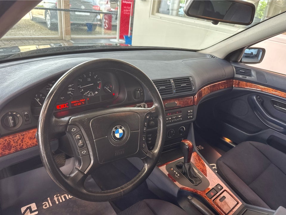 BMW 523i 2,5 Steptr. 4d