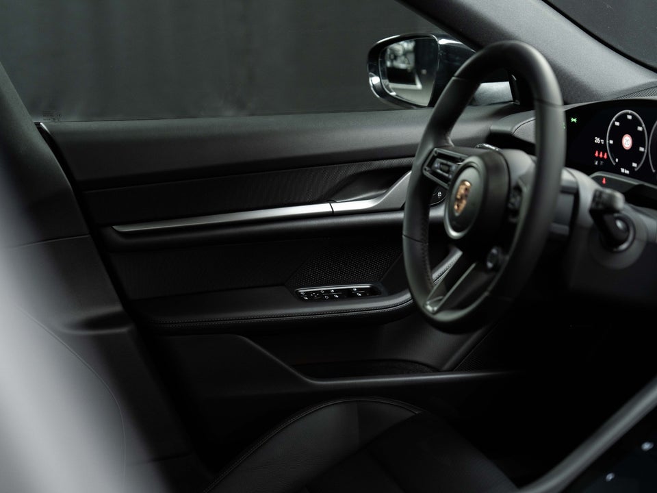 Porsche Taycan Performance+ Sport Turismo 5d