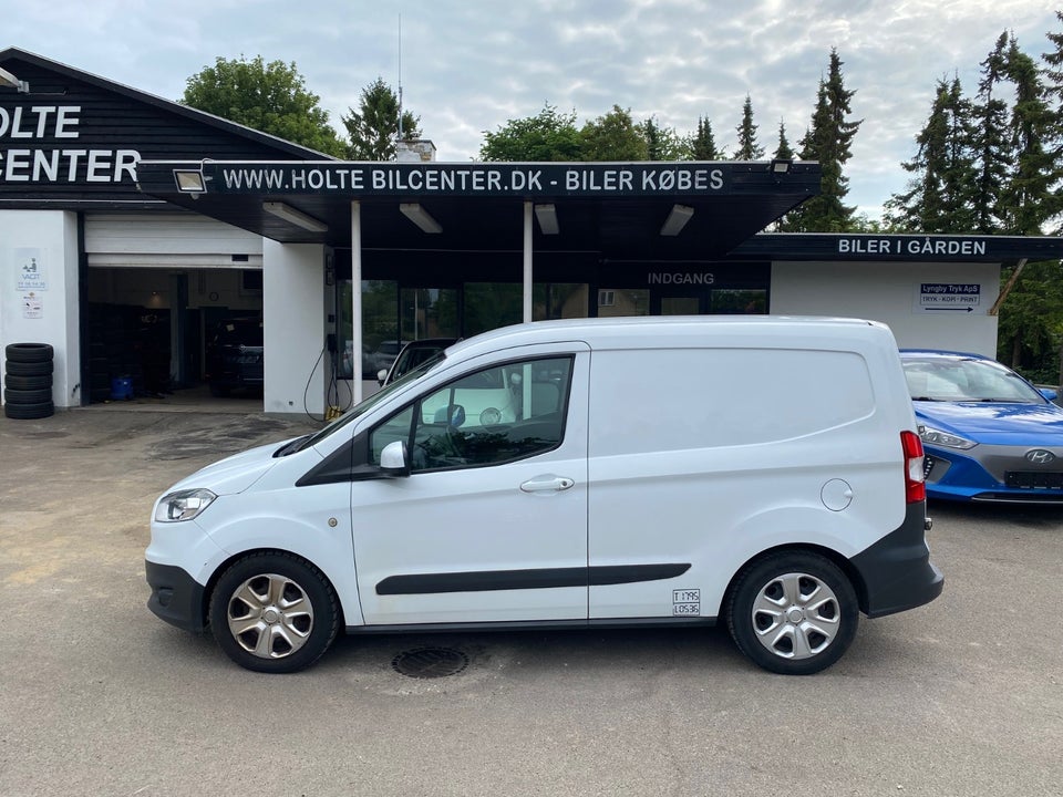 Ford Transit Courier 1,6 TDCi 95 Ambiente Van 4d