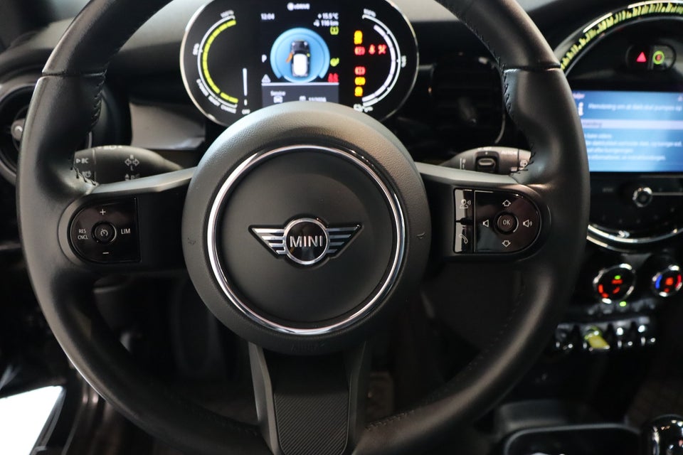 MINI Cooper SE Classic Trim 3d