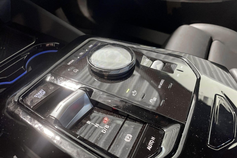 BMW i5 eDrive40 M-Sport 4d