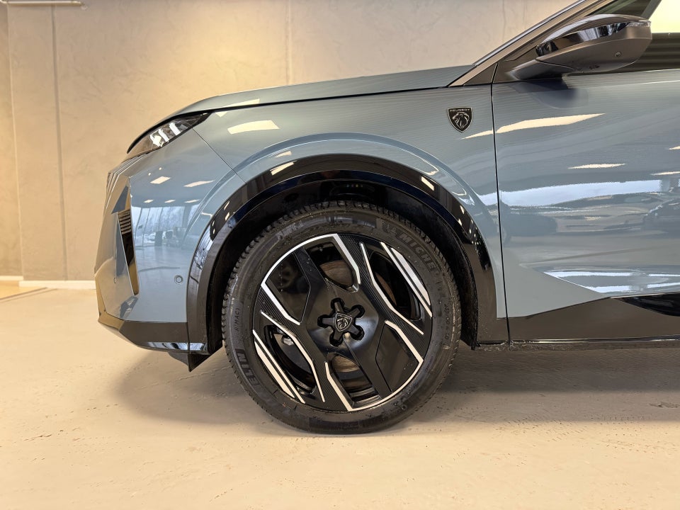 Peugeot e-5008 77 GT Pack 7prs 5d