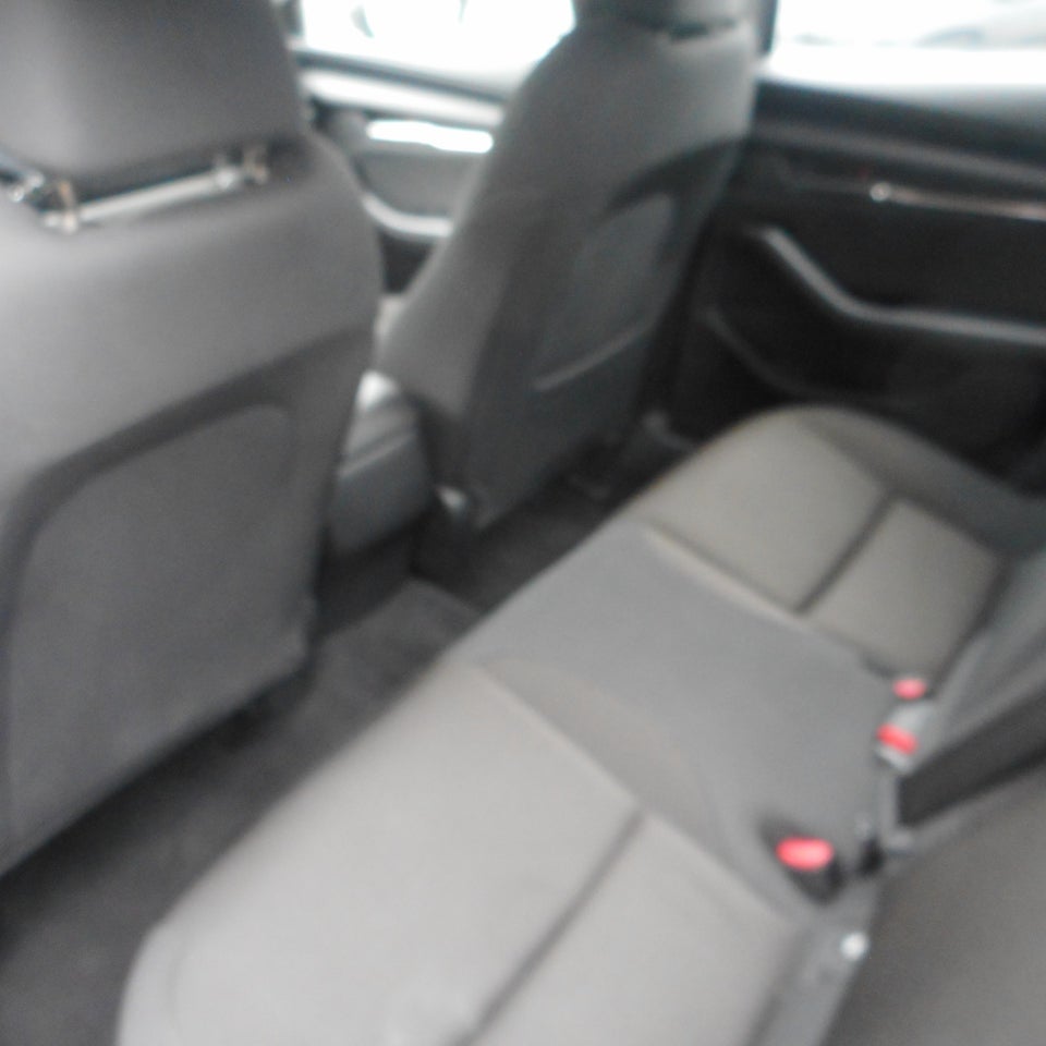 Mazda 3 1,8 SkyActiv-D 116 Sky 4d