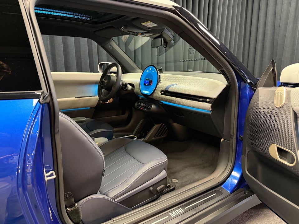 MINI Cooper SE Favoured Trim XL 3d