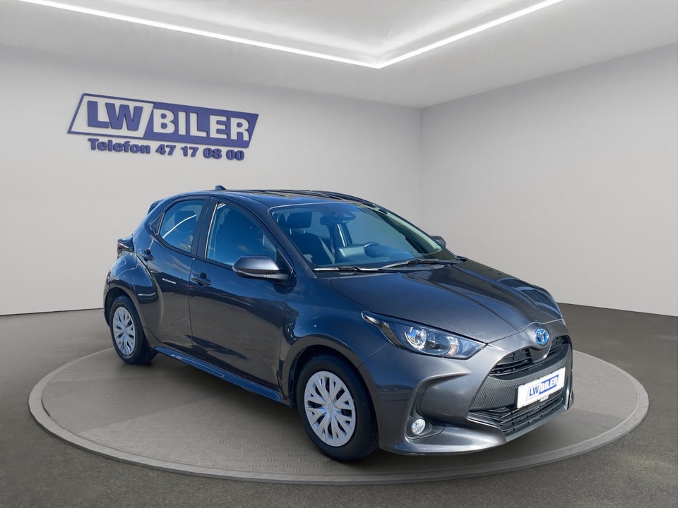 Toyota Yaris 1,5 Hybrid H3 e-CVT 5d