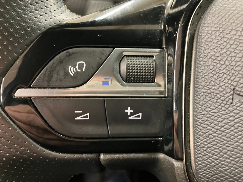 Peugeot e-2008 50 GT Line 5d