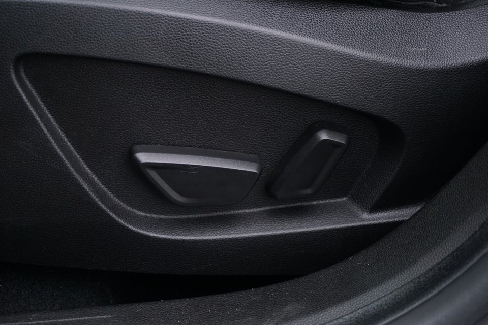 Renault Captur 1,6 E-Tech Intens 5d