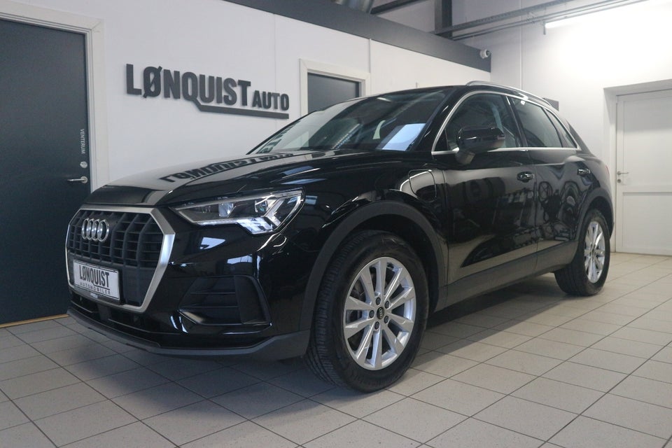 Audi Q3 45 TFSi e Attitude+ S-tr. 5d