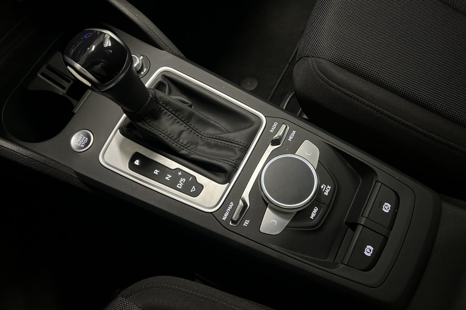 Audi Q2 35 TFSi Prestige S-tr. 5d