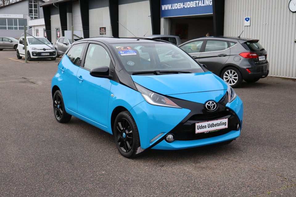 Toyota Aygo 1,0 VVT-i x-clusiv 5d