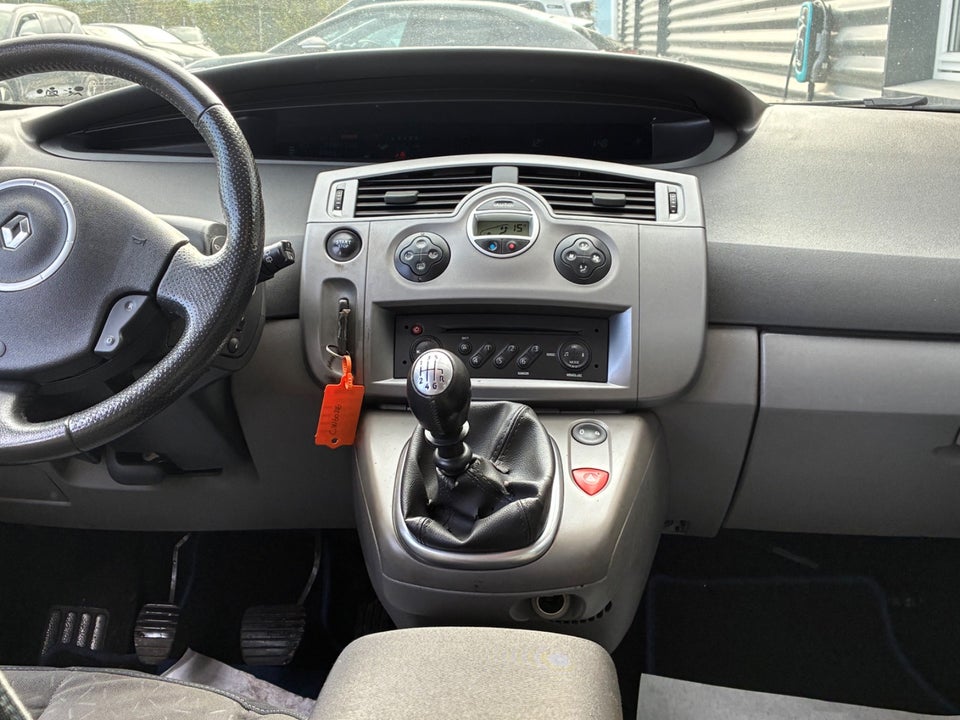Renault Scenic II 1,9 dCi 130 Authentique 5d