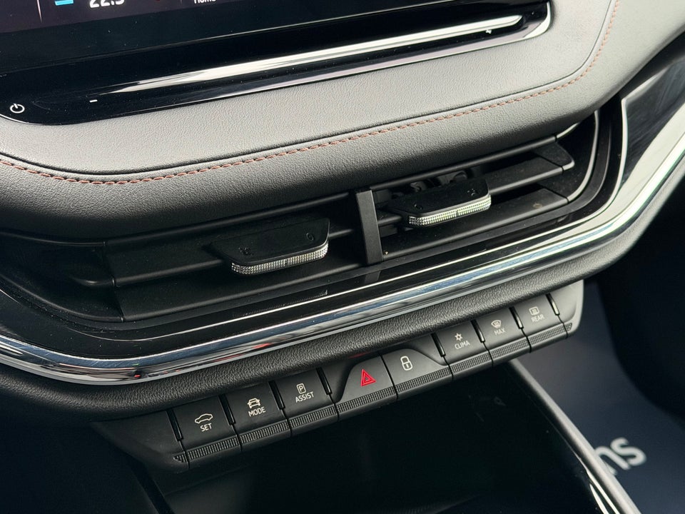 Skoda Enyaq 80 iV Founders Edition 5d